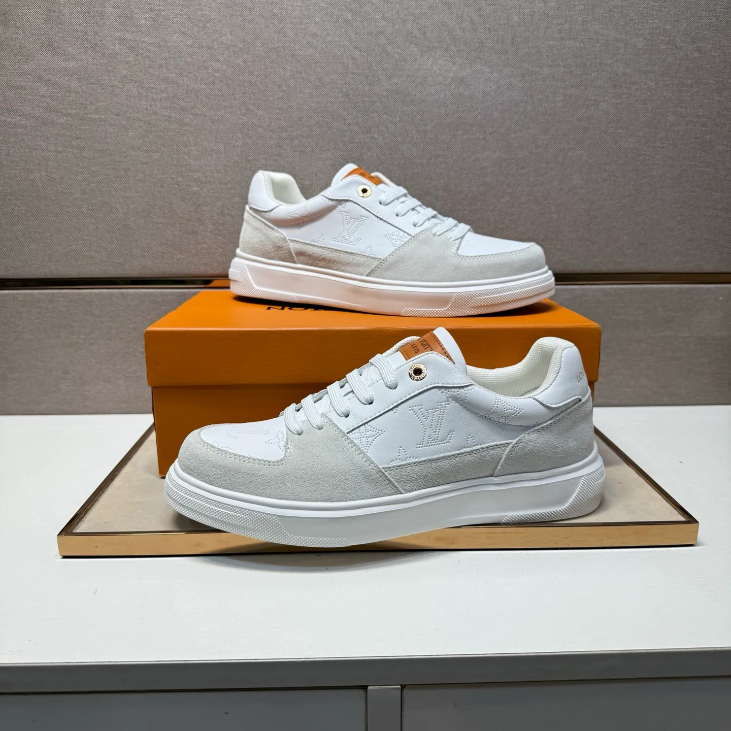 ⬛️Men's shoes 💰p400 [LV～] Men's casual shoes 2025z cabinet sales simultaneously 🔶Size: 38-44 #️⃣ 🔷2 colors🔜The upper is made of multi-material splicing➕Mesh lining, comfortable and breathable, sole: original comfortable and wear-resistant outsole, ⚠️real thing📱photographed🎬real thing is better📢📢📢